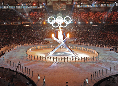 Olympic Lighting and Projection Take Center Ice – PLSN