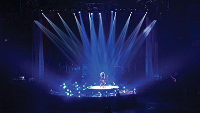 Selena Gomez ‘Stars Dance’ Tour Gets Boost from Bandit, Robe