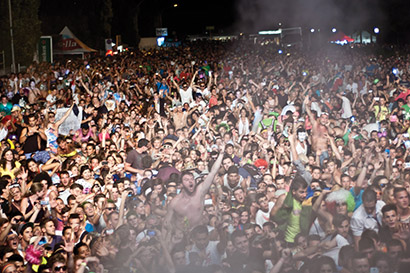 The Zurich Street Parade 2013 drew some 950,000
