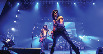 Steel Panther tour photo by Scott Davies