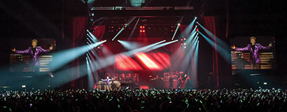Barry Manilow U.K. arena tour photo by Scott Davies