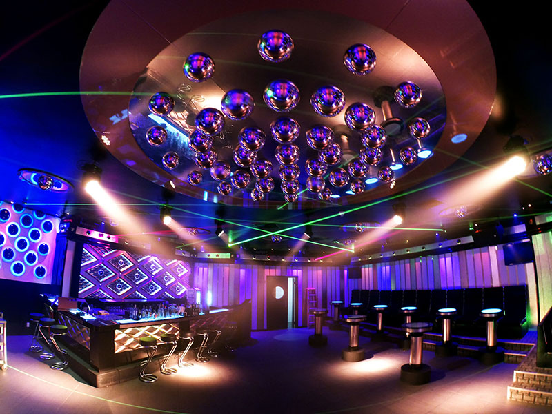 Next, a Nightclub in Suriname, Equipped with Robe and Anolis Fixtures