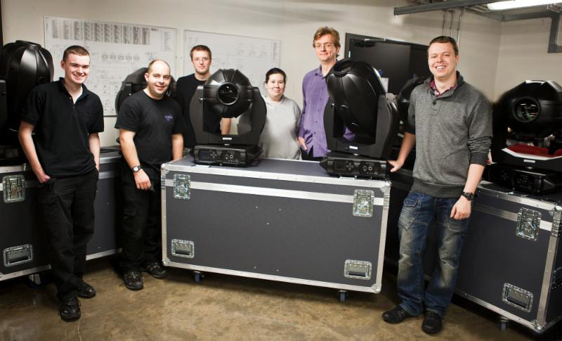 Curve Theater crew with Vari-Lite VL4000 Spots
