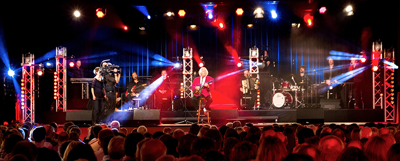 TV Rig for German Comedian Marc Metzger Includes Elation Sniper