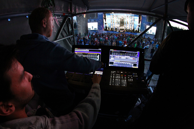 Russia’s Milk Music Festival Setup Includes ETC Cobalt 20 Console