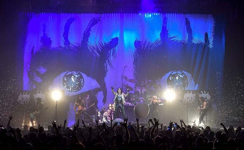 LD Seth Jackson Includes Robe CycFX 8s in Alice Cooper Tour Rig. Tour photo by Steve Jennings