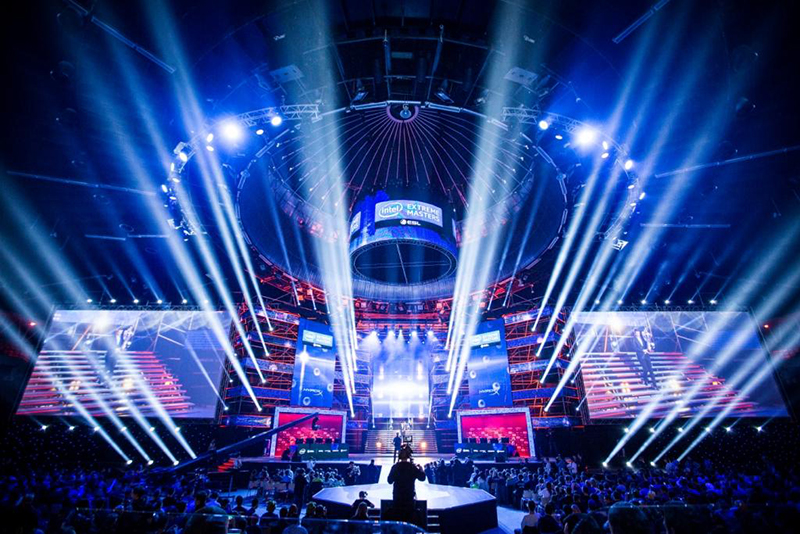 ARAM was in charge of designing and putting on the four-day show, and dealt with its production, full logistics, supervision and implementation. (c) ESL