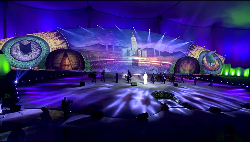 24 Clay Paky Alpha 1500 Profiles were chosen in the lighting design for their power, brightness, precision and exclusive framing system, capable of generating countless shapes in several dimensions