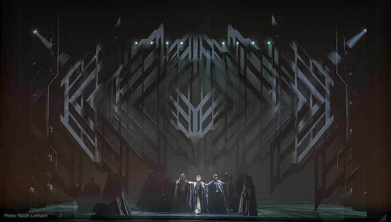 Staged for the first time almost 150 years ago, countless versions of the tragic love story of Swan Lake have since been shown in theatres across the globe. (c) Ralph Larmann