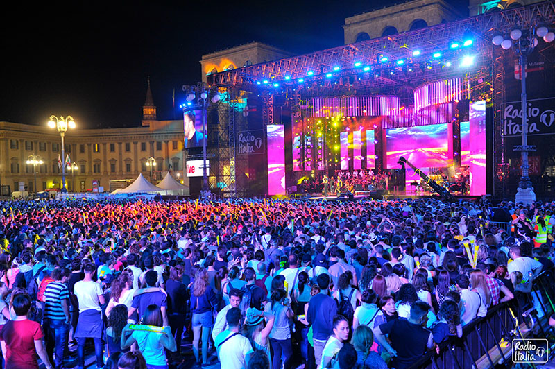 RadioItaliaLive Concert Rig Includes Clay Paky Mythos, Sharpy Fixtures