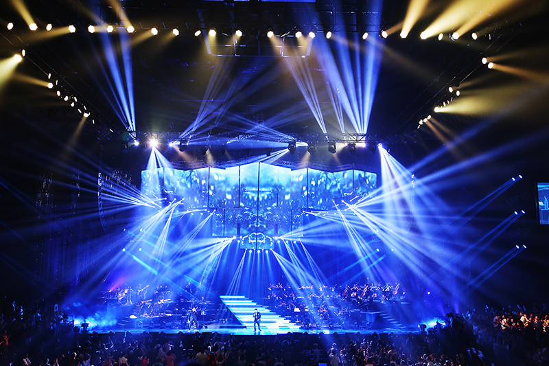 AHM Stocks Up on GLP Gear to Support Major Hong Kong Shows. Pictured here, Lui Fong concert at the Hong Kong Coliseum.