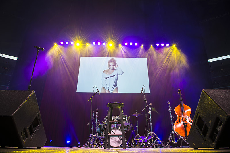 Amy Shumer lit with Rogue R2 Wash fixtures from Chauvet Professional