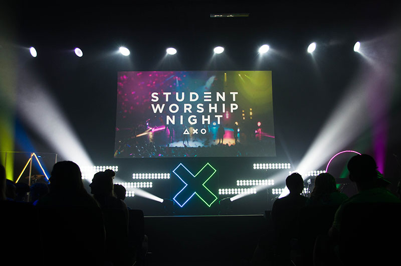 LD Andy Bentley used GLP Scenex LED tape.