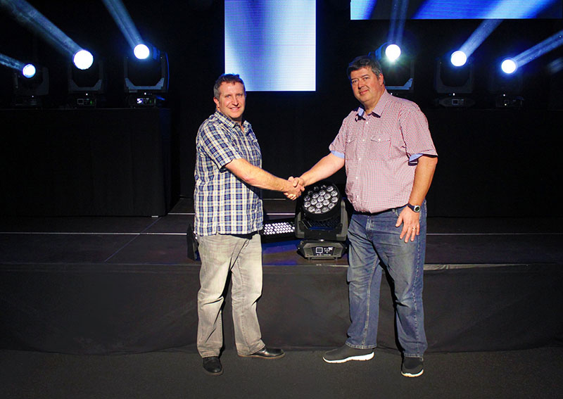 Elation’s Alan Rayner (left) with WSL’s Glen Brazil