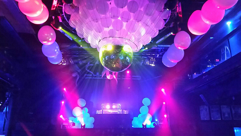 The setup included COLORado and COLORdash fixtures