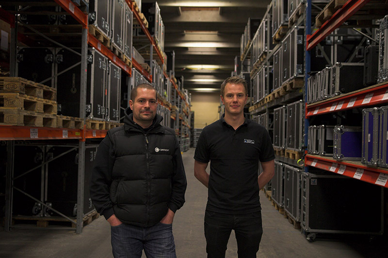 Jes Christiansen from Comtech with Johan Kvartborg from LightPartner in the Comtech warehouse