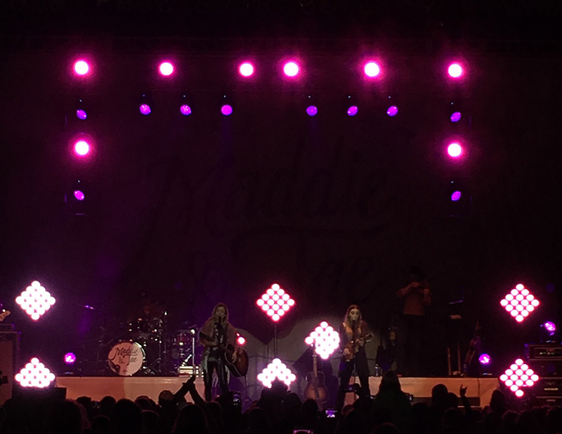 Maddie & Tae