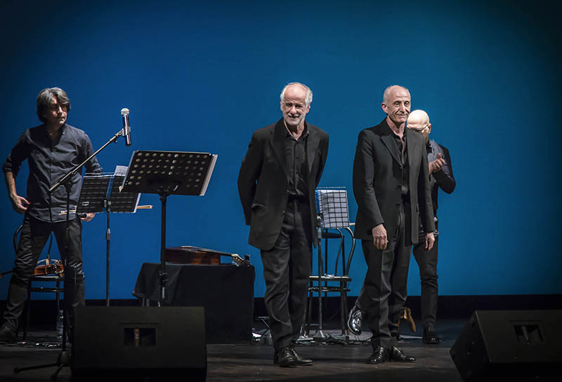 LD Francesco Adinolfi lit the performance. Photo by Luigi Maffettone.