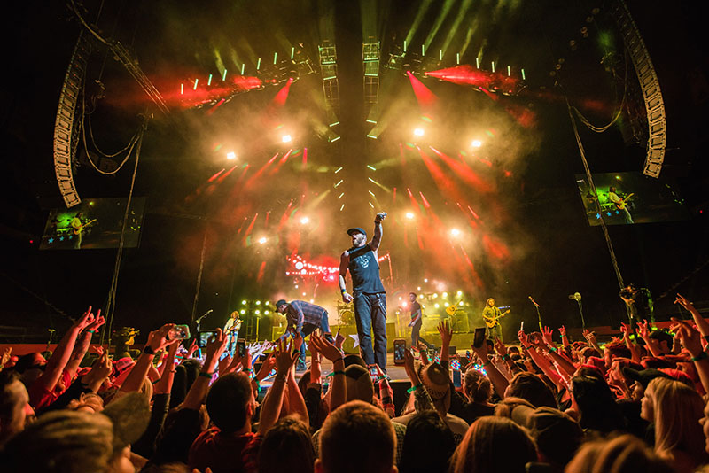 Brantley Gilbert Tours with Clay Paky Scenius, grandMA2 Consoles