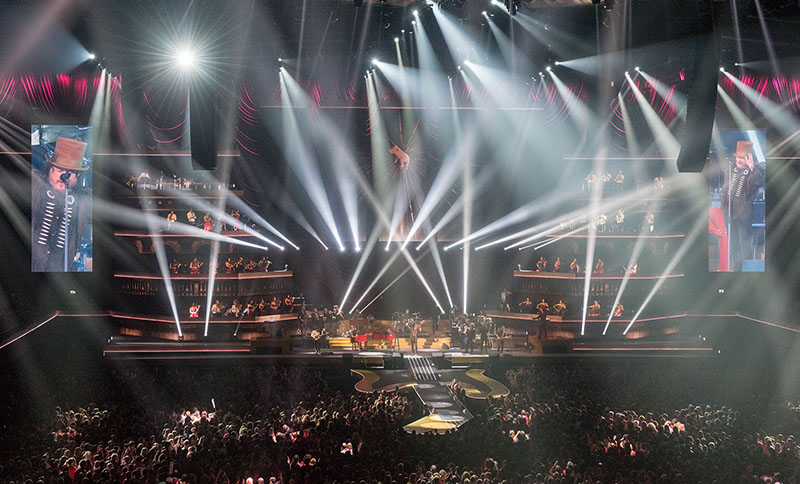 Symphonica in Rosso photo by Loe Beerens