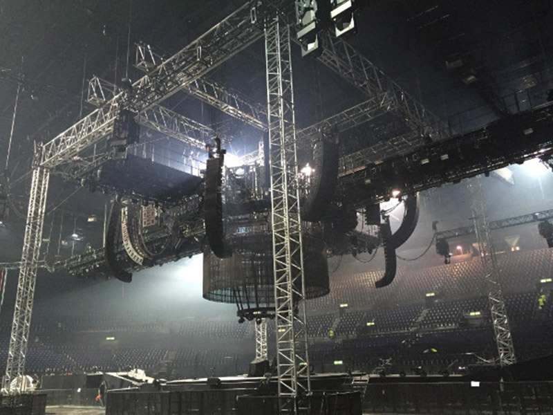 Malecon Ltd. turned to Prolyte for a staging and rigging assist.