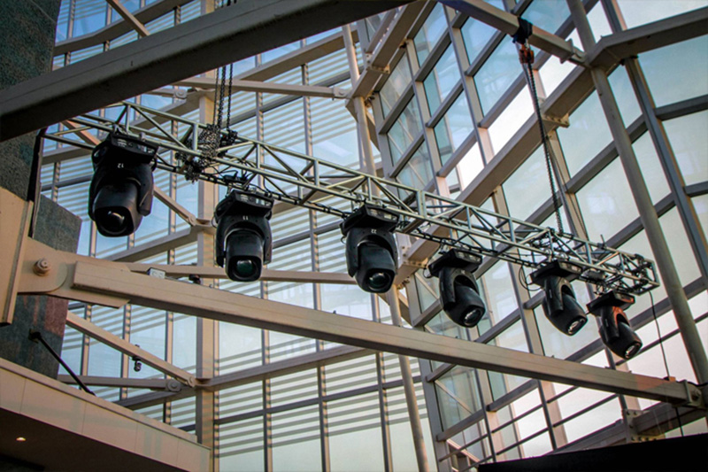 Valook showcased Clay Paky’s Mythos, Glow Up, Scenius Spot, Sharpy, Sharpy Wash, B-EYE K10 and K20, Stormy and Stormy CC fixtures.