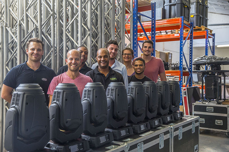 Ampere crew with new Robe Pointes