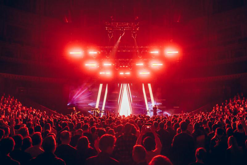 Chvrches Tours with Philips SL Nitro 510C LED Strobes