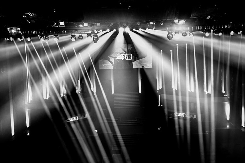 ore worldwide. ARAM worked with ESL on the event, providing visual support for the main stage, other stages and trade fair booths. ARAM provided more than 1000 light fixtures including Clay Paky Mythos, Sharpy and Super Sharpy moving lights were among the 1000+ fixtures in the rig.