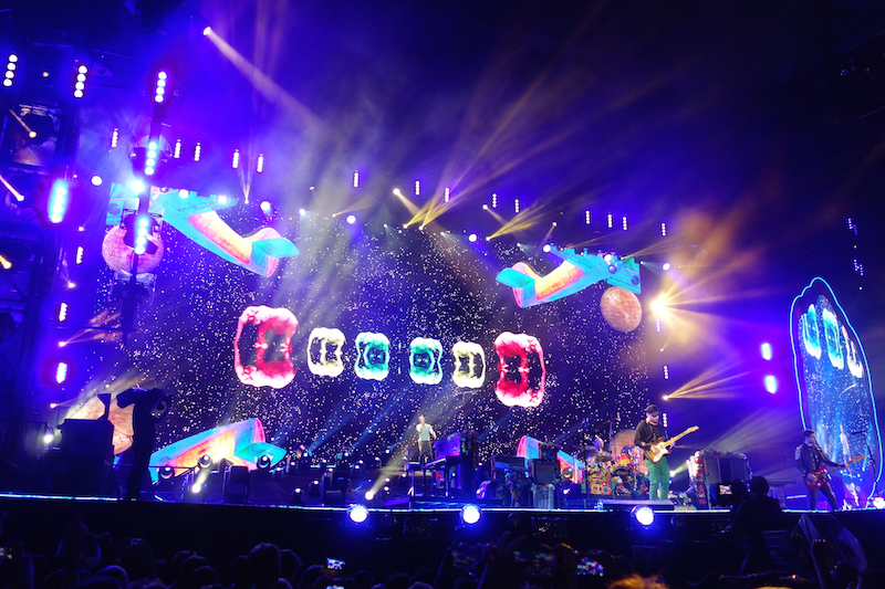 Coldplay calls upon Stageco once agin for their staging needs