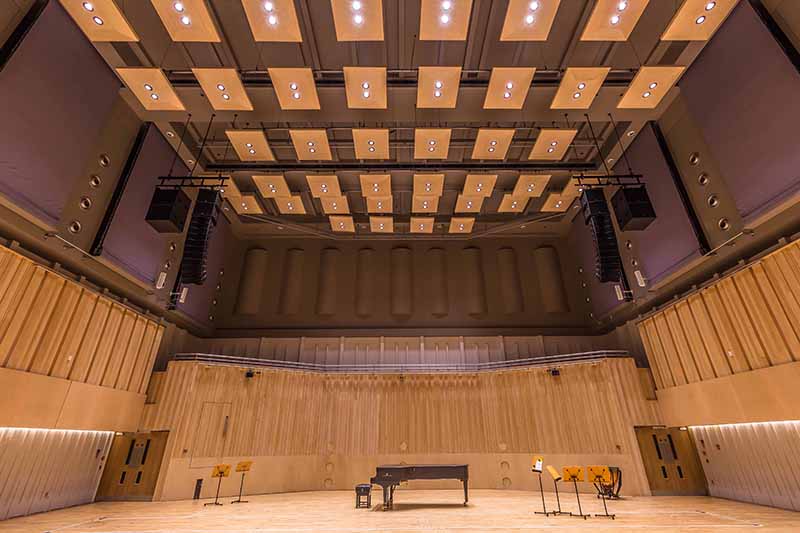 The Royal Scottish National Orchestra's new home has been equipped with Chroma-Q Inspire LED house lights