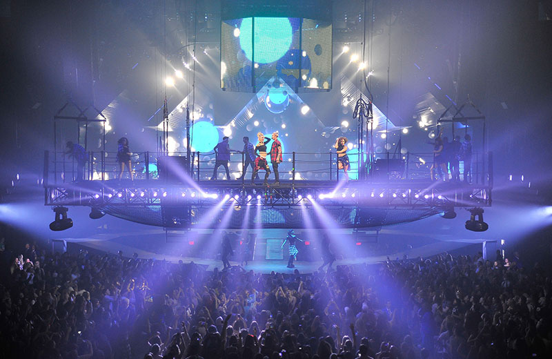 Justin Bieber Purpose tour photo by Steve Jennings