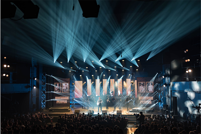 LD Christopher Bolton from Johannesburg based Keystone Productions used 180 Robe fixtures