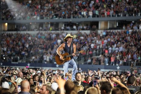 Kenny Chesney ‘Spread the Love’ Tour – PLSN