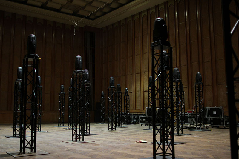 Russia-based LDs Alexandr Letcius and Alexandr Sinitsa used 34 Pointes and 10 Robe Strobes for 'Hyperjump'