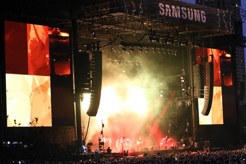 Lollapalooza 2016 Samsung stage featured Bandit-supplied lighting