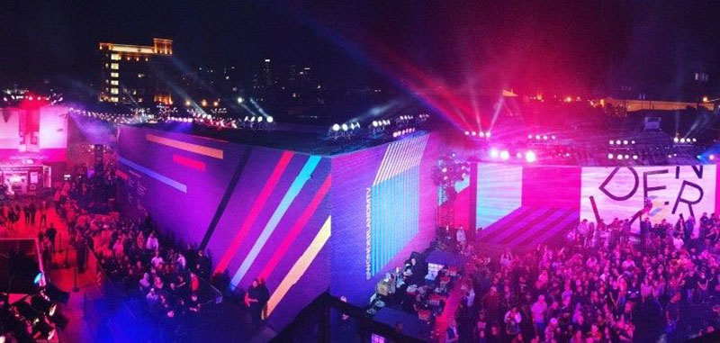 LD Tom Sutherland of DX7 Design used Chauvet Professional COLORdash Batten-Quad 12 linear wash fixtures