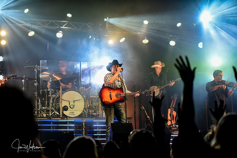Aaron Watson tour photo by Joe Watson