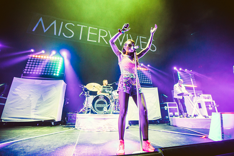 Misterwives photo by Anna Lee Media