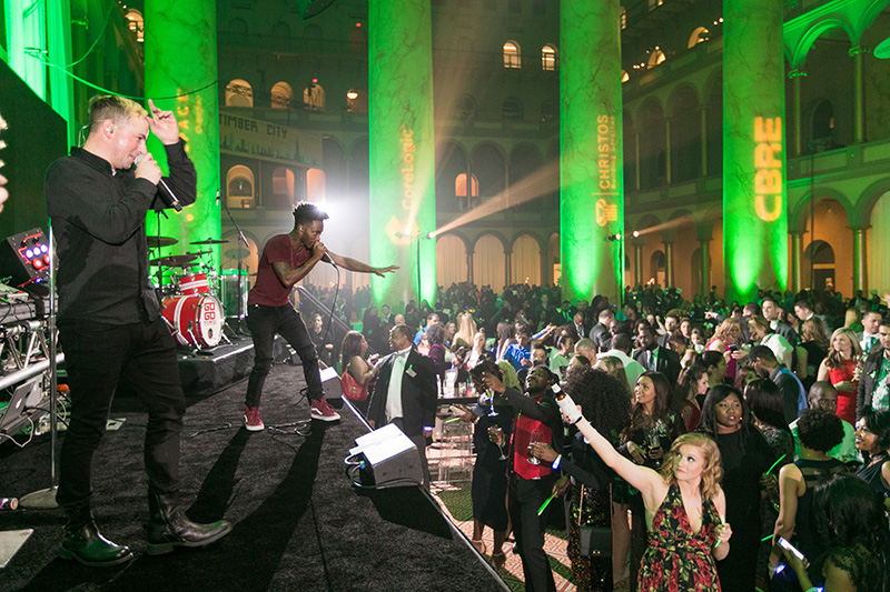 60 Rogue R2 Washes were among the Chauvet Professional fixtures in the rig.