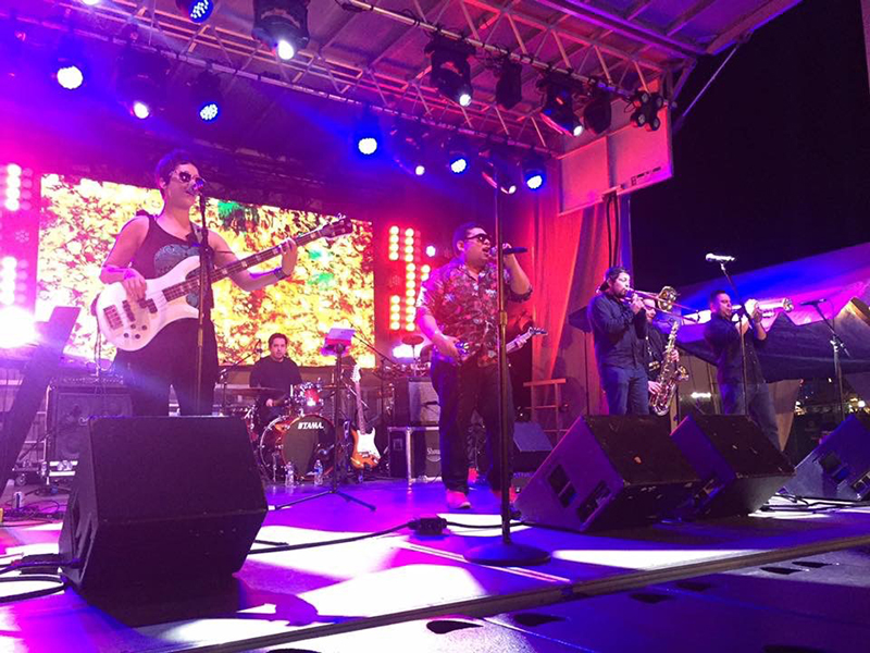 Brett Angstadt created a wall of Nexus 4x4 fixtures supplied by Showtime Sound.