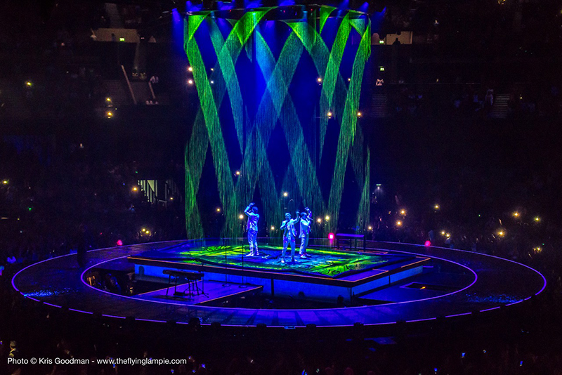 UV Rain effect on Take That's 'Wonderland Live' tour, 2017
