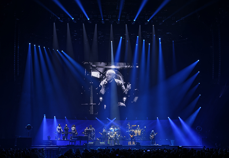 Phil Collins 2017 tour photo by MH Vogel