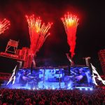 Pyro extended 200 feet into the air above the roofless stage. Metallica 2017 tour photo by Steve Jennings.