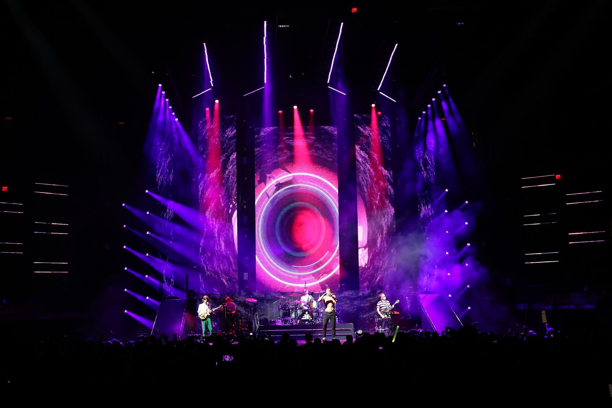 Elation Lighting for Imagine Dragons “Evolve” World Tour PLSN