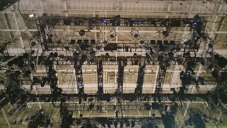 Kinesys was used to move the trusses