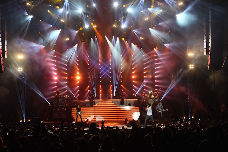 Luke Bryan tour photo by Todd Kaplan