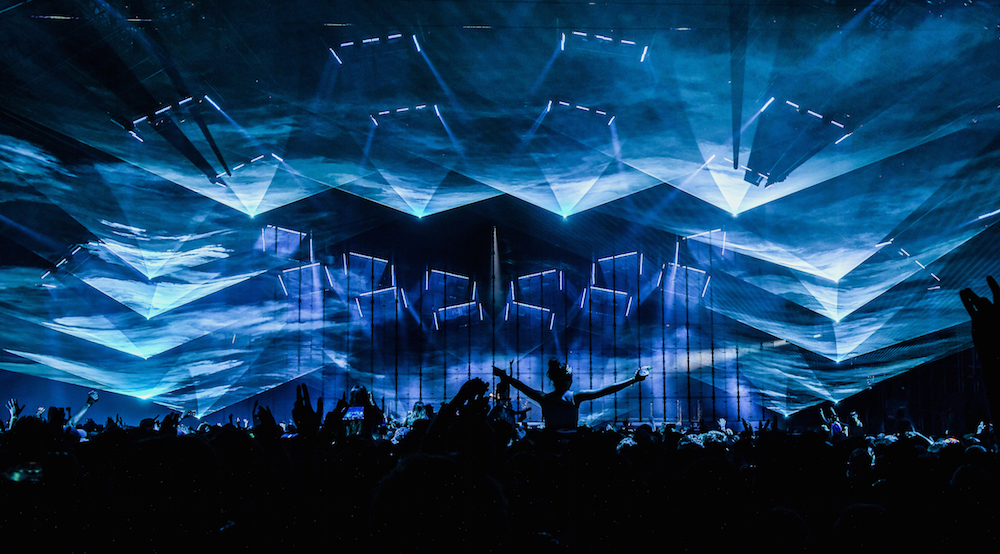 Eric Prydz HOLO Stuns with Holographic 3D FX Powered by Avolites Ai PLSN