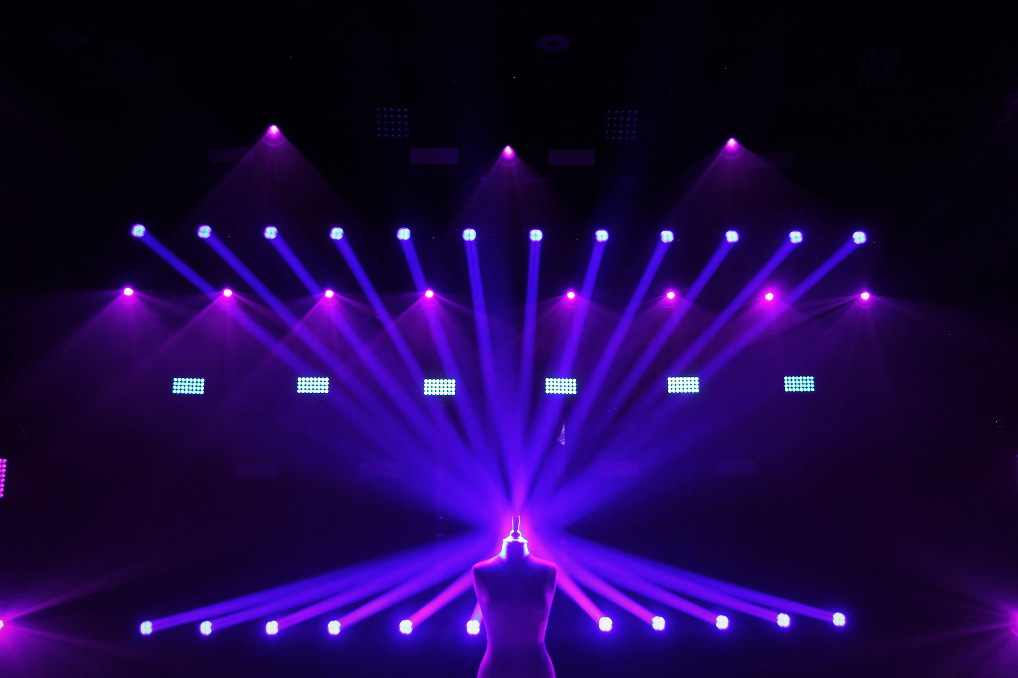 Squeek Lights’ Camera-Friendly Ruby Stage Lighting Rig Includes Elation ...