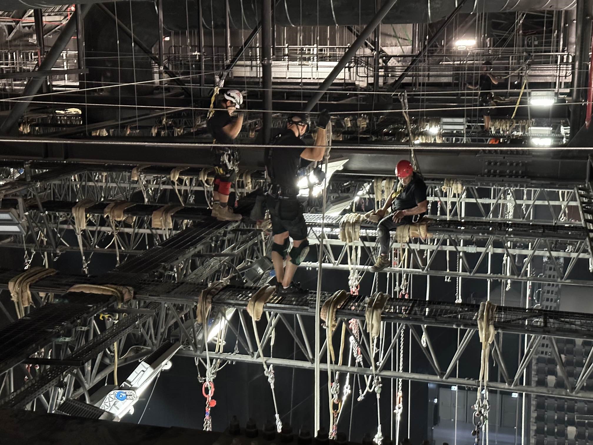 Unusual Rigging & Engineering Rigs The 2023 IIFA Awards at Etihad Arena ...